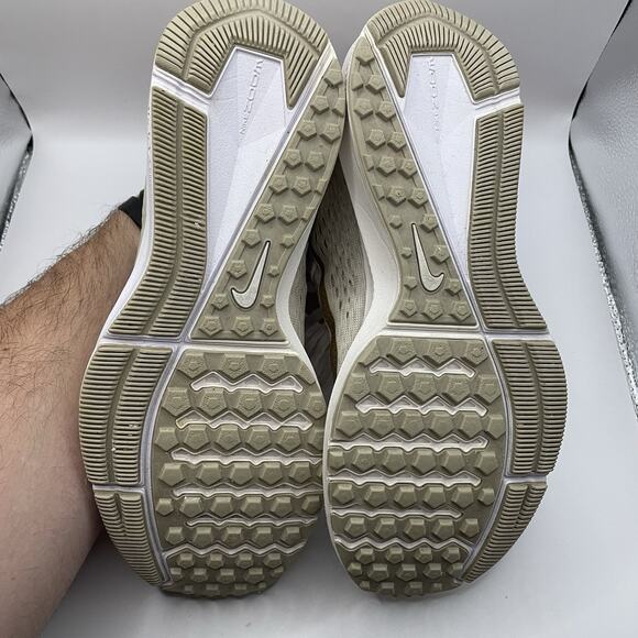 Nike Zoom Winflo 5 Women’s Running Shoes Size 9 AA7414-008 Cream / Gold - Picture 8 of 8